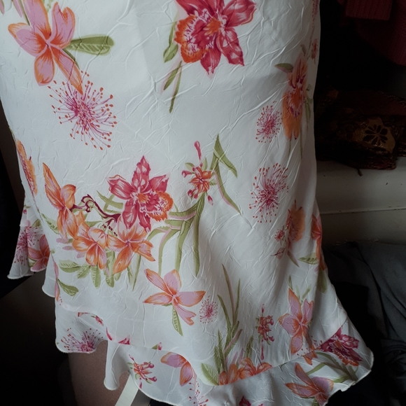 Dress - Picture 10 of 10